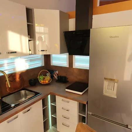 Apartament Yela *
