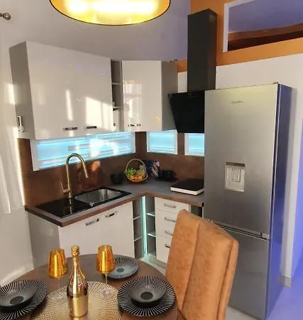 Yela Apartment *